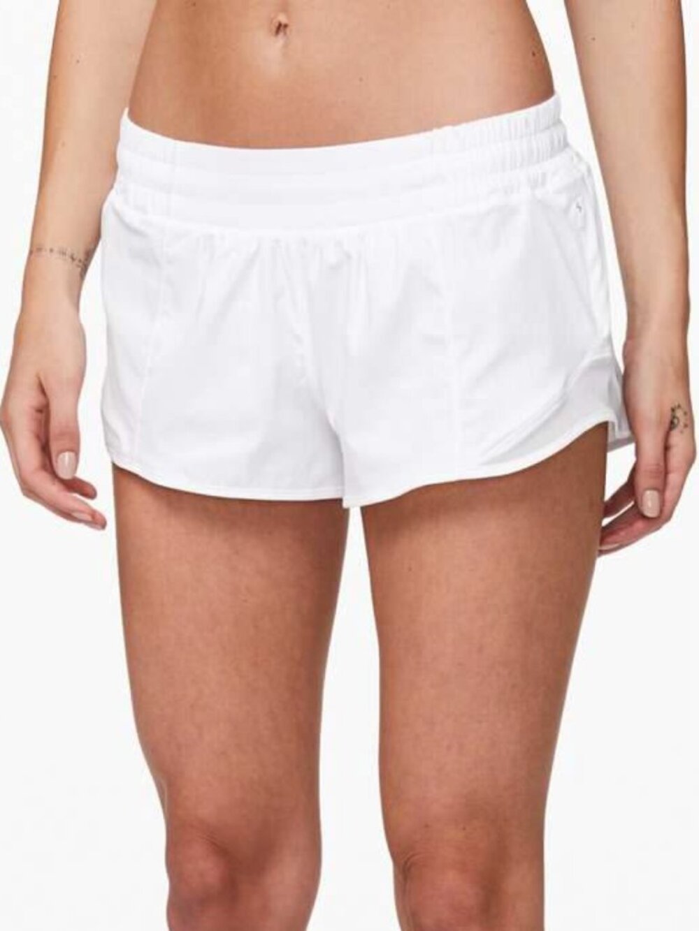 Lululemon Athletica Women's Hotty Hot Short II *2.5" White Size 6